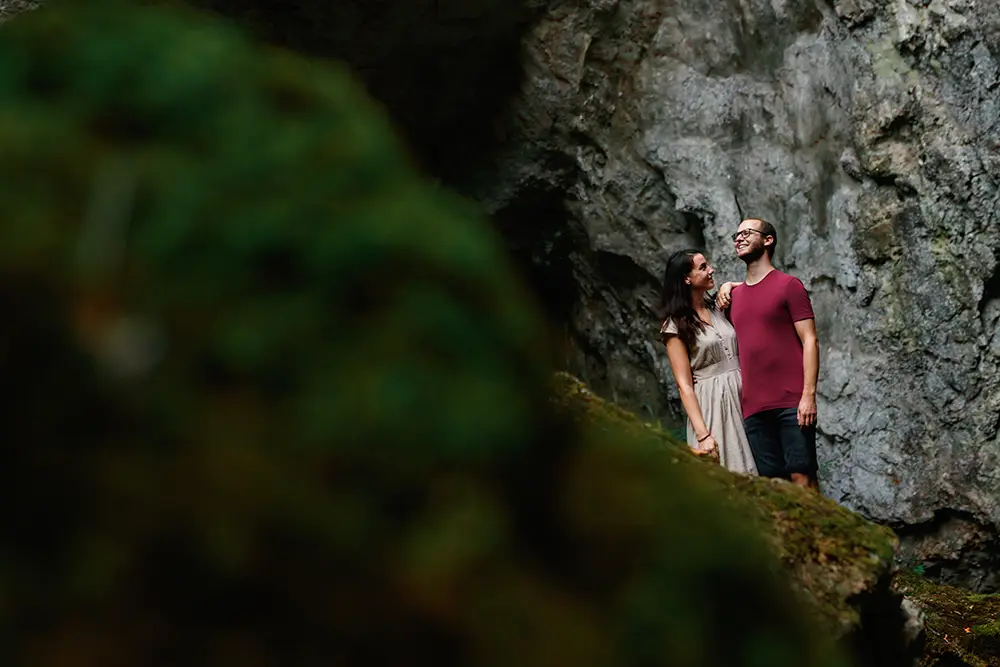 Moment para ulovljenega od poročnega fotografa